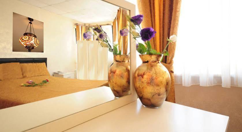 Rose Bouquets Готель 3*