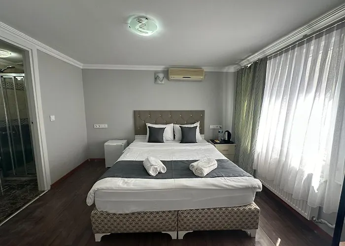 Rose Bouquets Hotel